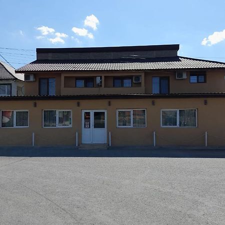 Pensiunea Albert Harsova Exterior foto